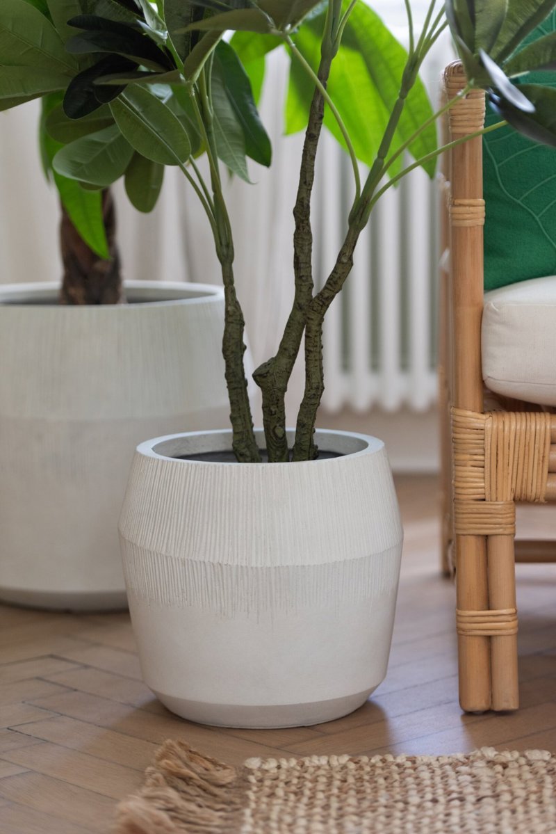 Vaso de fibra de barro branca 42.5x42.5x38