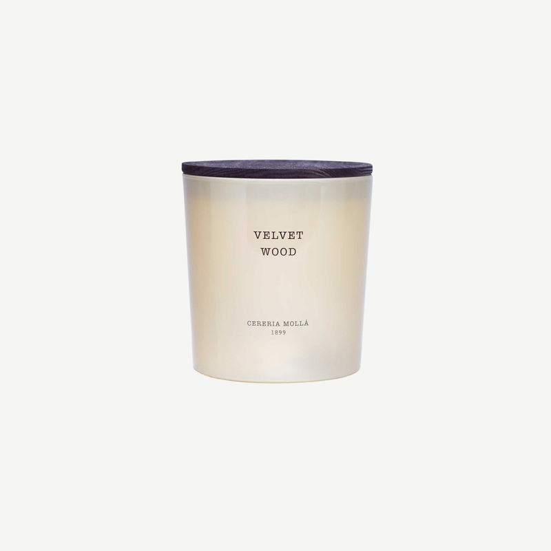 Vela Madeira de Veludo 600g